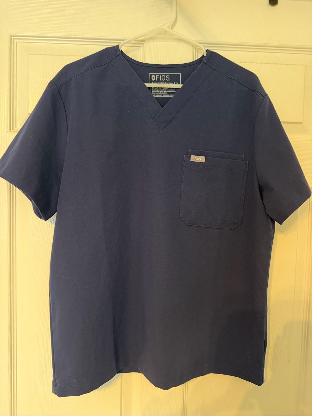 Figs Men's Navy Short-Sleeve V-Neck Scrub Top and Tansen Jogger Scrub Pants